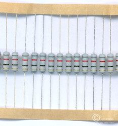 REZYSTOR 1W 82 ohm (50 SZTUK)