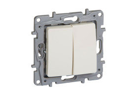 NILOE Wyłącznik schodowy z przyciskiem przełącznym NO/NC kremowy 764609 LEGRAND