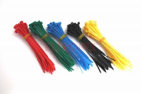 ZAPINKA PRZEWODÓW 100X2.5 KOMPLET KOMPLET 5KOLORÓW X40SZT