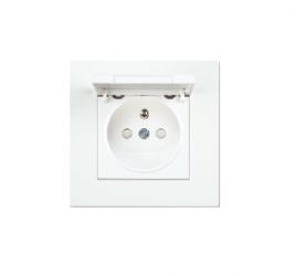 Gniazdo VIKO z uziem. przesłonami styków i klapką - białe - KARRE