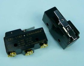 LXW5-11N2-15A WYŁ.KRAŃCOWY 15A/250VAC