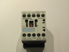 3RH1131-1AP00 Przekaźnik pomocniczy, do mocowania śrub. i zatrzask. na szynie 35 mm, 3NO+1NC, AC 230 V, 50 Hz, przył. śrub wielk