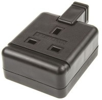 GAC250GB-BKB Gniazdo 230V - standard brytyjski - 3 biegunowe 13A, 230V na kabel, czarne