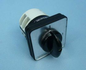 TK-329/3 32A 3P 11kW PRZEŁ.KRZYWK.BO