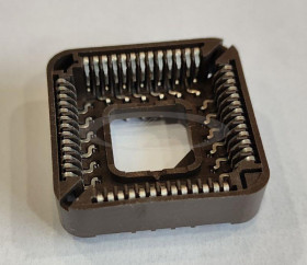 PLCC-52 podstawka przewlekana 52 piny