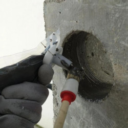 Uszczelnienie przewiertu KBV 2K 95ml 2-składnikowa żywica poliuretanowa