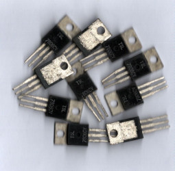 6V 1A 7806 7806CV TO-220 TSL DDR METAL STABILIZATOR