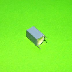 Kondensator 6,81nF 63V 1% 10,5mm x 6mm x 6mm