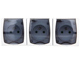 MADERA Gniazdo hermetyczne potrójne z/u IP44 z przesłonami klapka przezroczysta białe GNH-3NZP/00/d