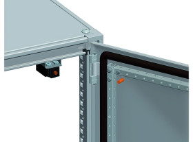 Łącznik do obudów Door switch SF 10A NSYDCM20