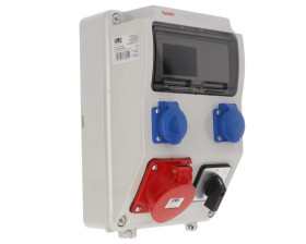 Zestaw zasilający PRYMA 9D skośna 32A/5P + 2x230V + wyłącznik 0-1 IP44 E930101520