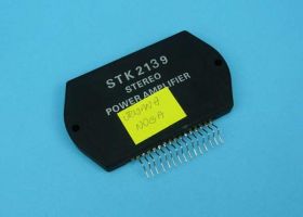 STK-2139 UKŁAD (1-NÓŻKA URWANA)