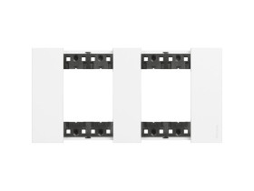LIVING NOW Ramka 2x2 moduły - biała KA4802M2KW LEGRAND