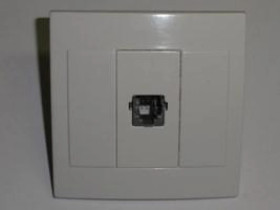 Gniazdo telefoniczne p/t RJ-12 6p6c bez pazurków GTP-16M