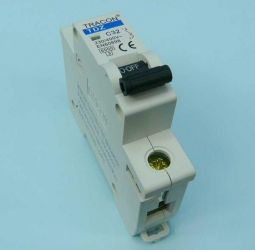 32A 1C BEZP.INSTALACYJNY TRACON