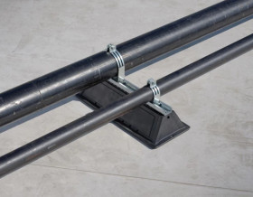 Podpora z profilem strut Pyramid PSF10D, 254 mm x 163 mm 360465