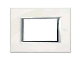AXOLUTE Ramka 1 pojedyncza prostokątna 3 moduły biały limoges HA4803BG LEGRAND