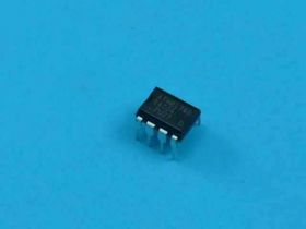 24C04-10PU DIP-8 8x512 EEPROM