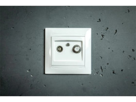 Gniazdo antenowe TV-SAT końcowe LUNA, białe