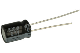 Kondensator; niskoimpedancyjny; elektrolityczny; EEUFR0J821; 820uF; 6,3V; FR-A; fi 8x11,5mm; 3,5mm; przewlekany (THT); luzem; Pa