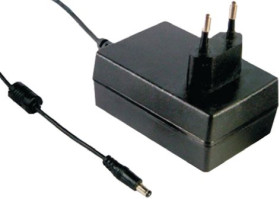 Adapter AC/DC Uwy 5V dc Iwy 4.5A Złącze 2,1 x 5,5 x 11 mm, biegun dodatni w środku 22.5W typ wtyczki: Typ C