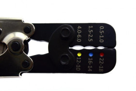 ZACISKACZ KONEKTORÓW IZOLOWANYCH NA PRZEWODY 0.5- 6mm2 HT-303