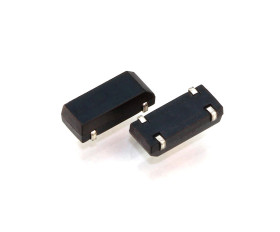 Rezonator kwarcowy 32.768MHz Montaż powierzchniowy 12.5pF 4 -styki Taśma i szpula