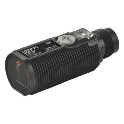 Czujniki fotoelektryczne Rozproszone Cylindryczne Omron PNP zakres 300 mm Czerwona dioda LED
