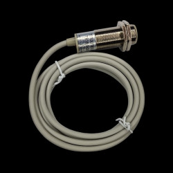 Czujnik Zbliżeniowy Indukcyjny M18 (NC) Sn-5 ( 2-przewodowy ) 10-30VDC