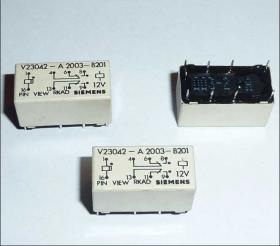 Przekaźnik 12V V23042-A2003-B201 SIEMENS