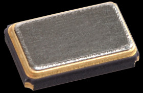 IC15032.000M20.0CE1B SMD quartz, ceramic 32 MHz 20 ppm, 20 pF, 5.2 mm x 3.4 mm x 1.1 