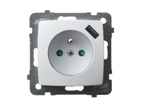 KARO Gniazdo pojedyncze z uziemieniem z przesłonami torów prądowych z ładowarką USB biały GP-1SZPUSB/m/00 OSPEL