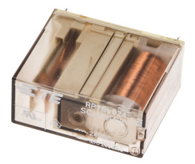 Przekaźnik mocy 24V dc SPST TE Connectivity 520mW, montaż PCB 1100Ω Otwór przezierny