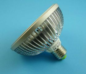 E-27 230V AR-111 HP 12W 1200lm 120ř WW