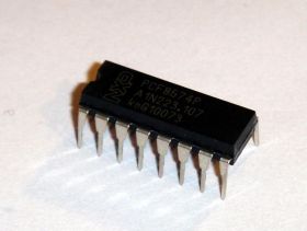 PCF8574A - 8 bitowy port sterowany I2C (TWI)