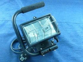 ZW3-L150P-B LAMPA Z RĄCZKĄ 150W+SIATKA