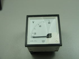 Miernik tab.Typ:EA17N 60V AC LUMEL wymiary otworu pod miernik 68x68mm