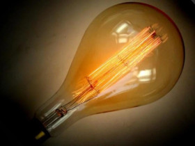 Żarówka Selink DIAMOUND-64 60W E27 DIAMOUND BIG