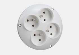 TRÓJNIK ELEKTRYCZNY ROZGAŁĘŹNIK 4 GNIAZDA OKRĄGŁE Z UZIEMIENIEM ZŁODZIEJ