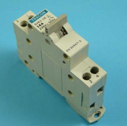 SVK-1-16A PRZEŁ.SIEĆ-AGREGAT 1P SZ