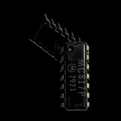 MC817P DIP14 Motorola