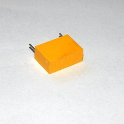 Kondensator 1uF 63V 10% PHILIPS RM20 17mm x 12mm x 7mm