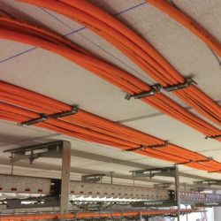 Wkładka metalowego sufitowego zacisku do przewodów 182051