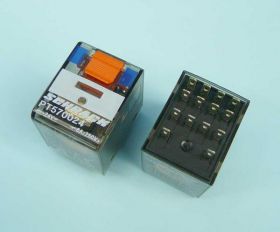 24V 6A/250V 4STP PT570024 SCHRACK