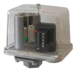 Condor 253549 Przełącznik wciskany MDR-F 8H-S, 240 V, 1 szt.