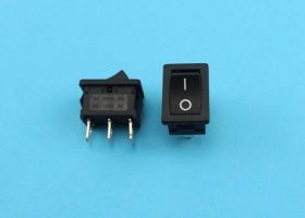 MRS-112 3A/250V PRZEŁACZNIK CHWIL.CZARNY