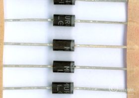 MUR460 4A 600V 50ns DO-27 DIODA (5 SZTUK)