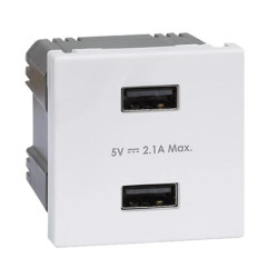 Simon Connect Ładowarka USB K45 gniazdo typ A 5V/2,1A czysta biel K126E/9 TSC-K126E-9