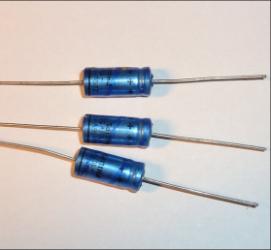 Kondensator elektrolityczny osiowy 220uF 16V