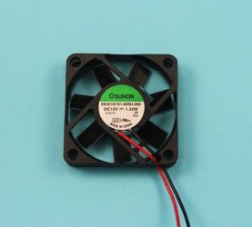 EE-4510-1S1-999 1,3W 12V 45X10 SUNON WE